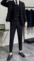 Slim Fit Three-Piece Suit – Blazer, Waistcoat & Trousers